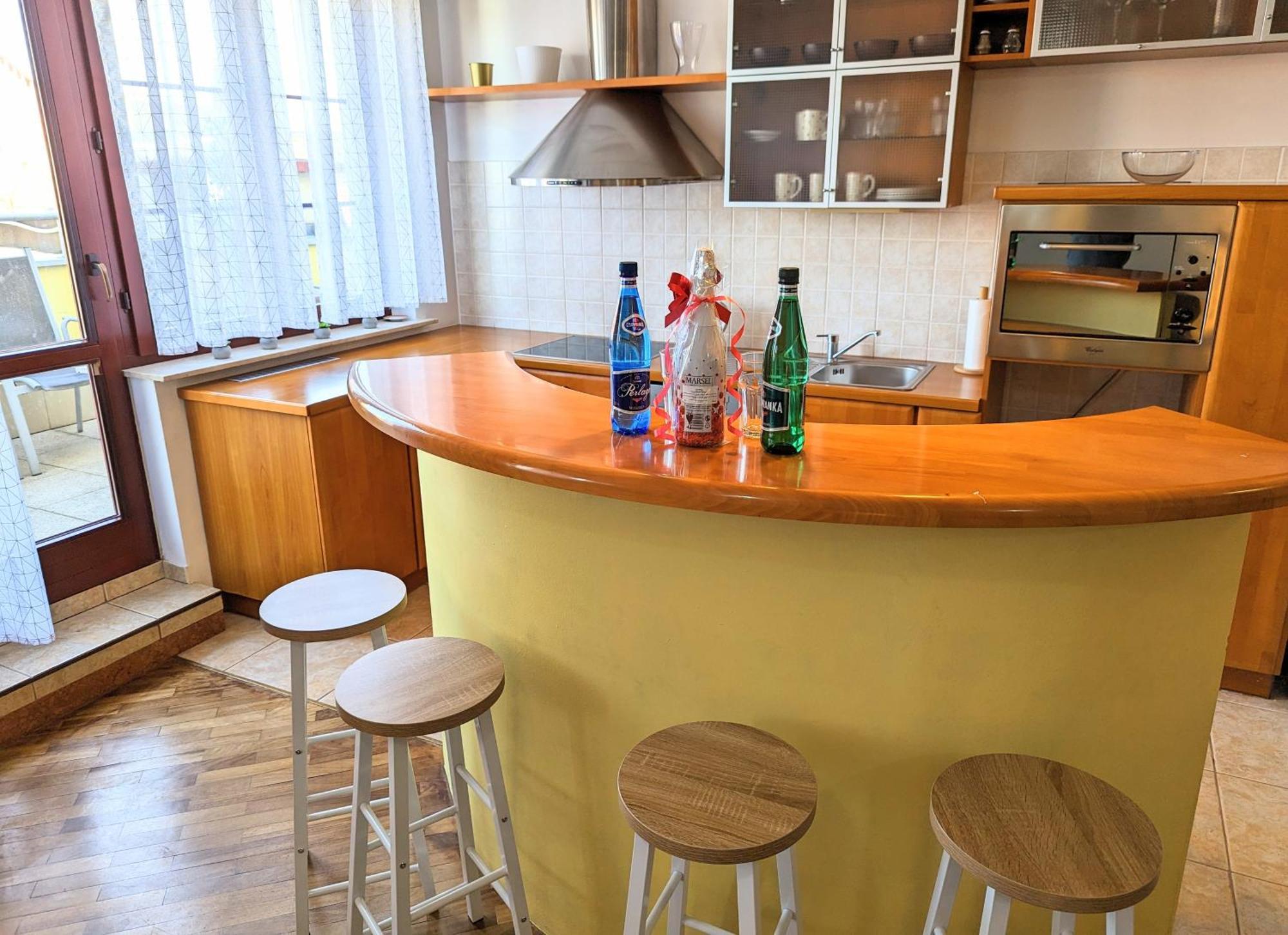 Apartament 3-bedroom In Town Square